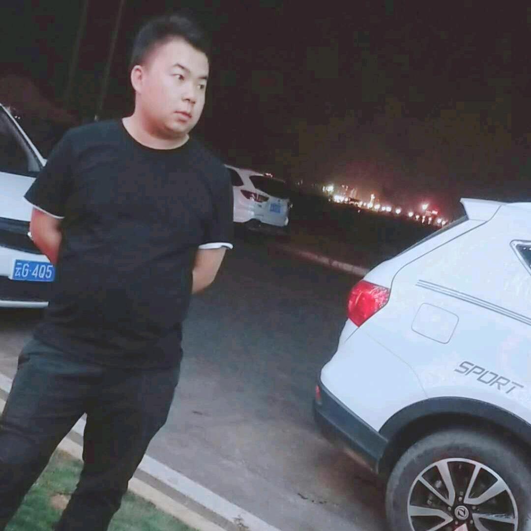 泸西名龍二手车（方老表）
