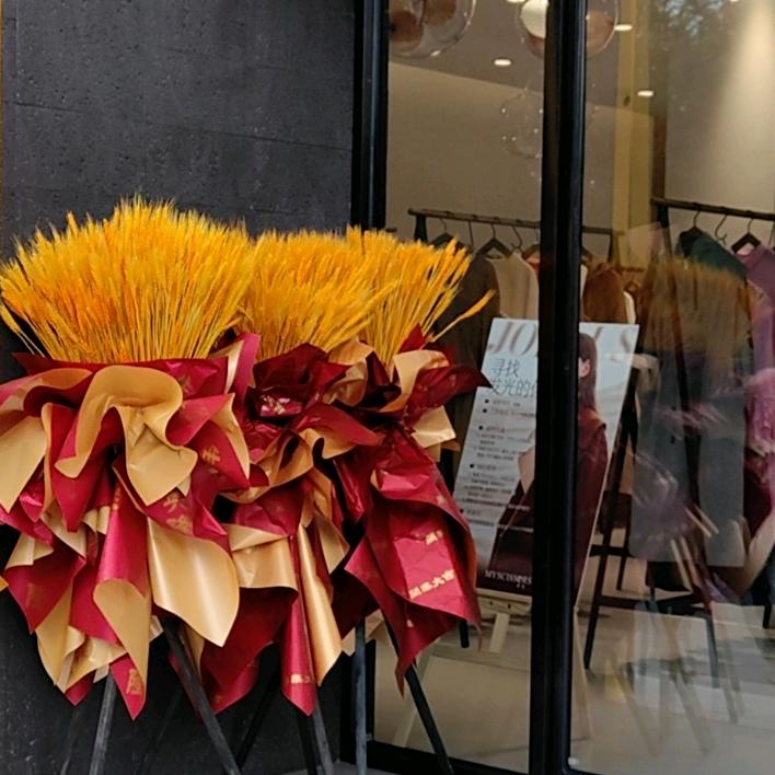 冬天盼春天的暖