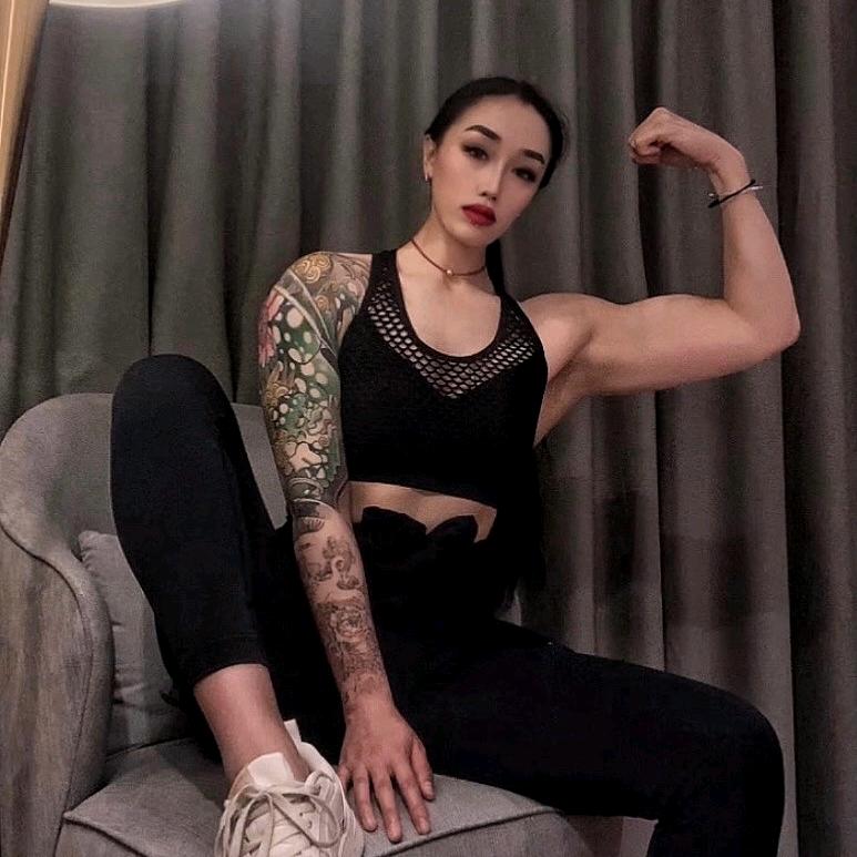 李珂欣📿把片给我加满