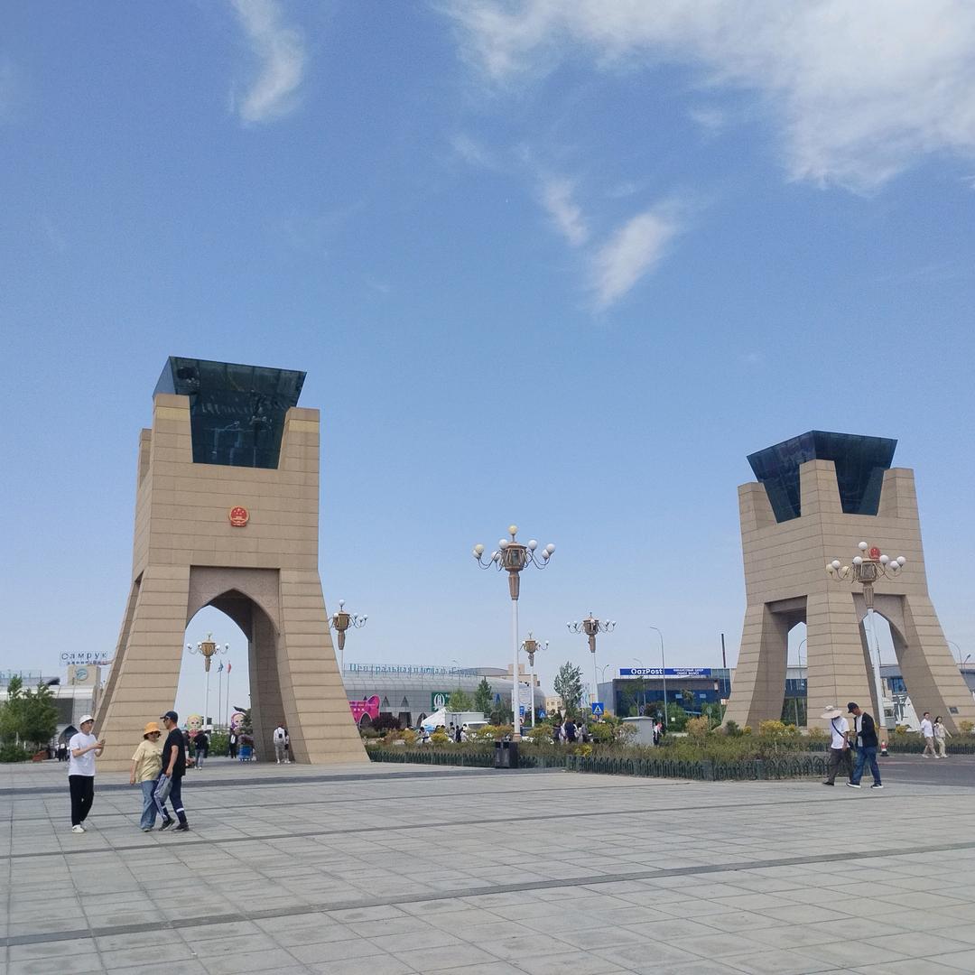 激动的心颤抖的手