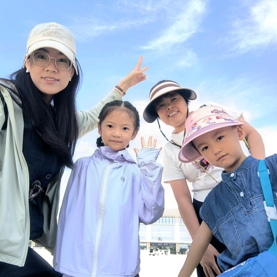 王梓涵、王梓佑的奶奶