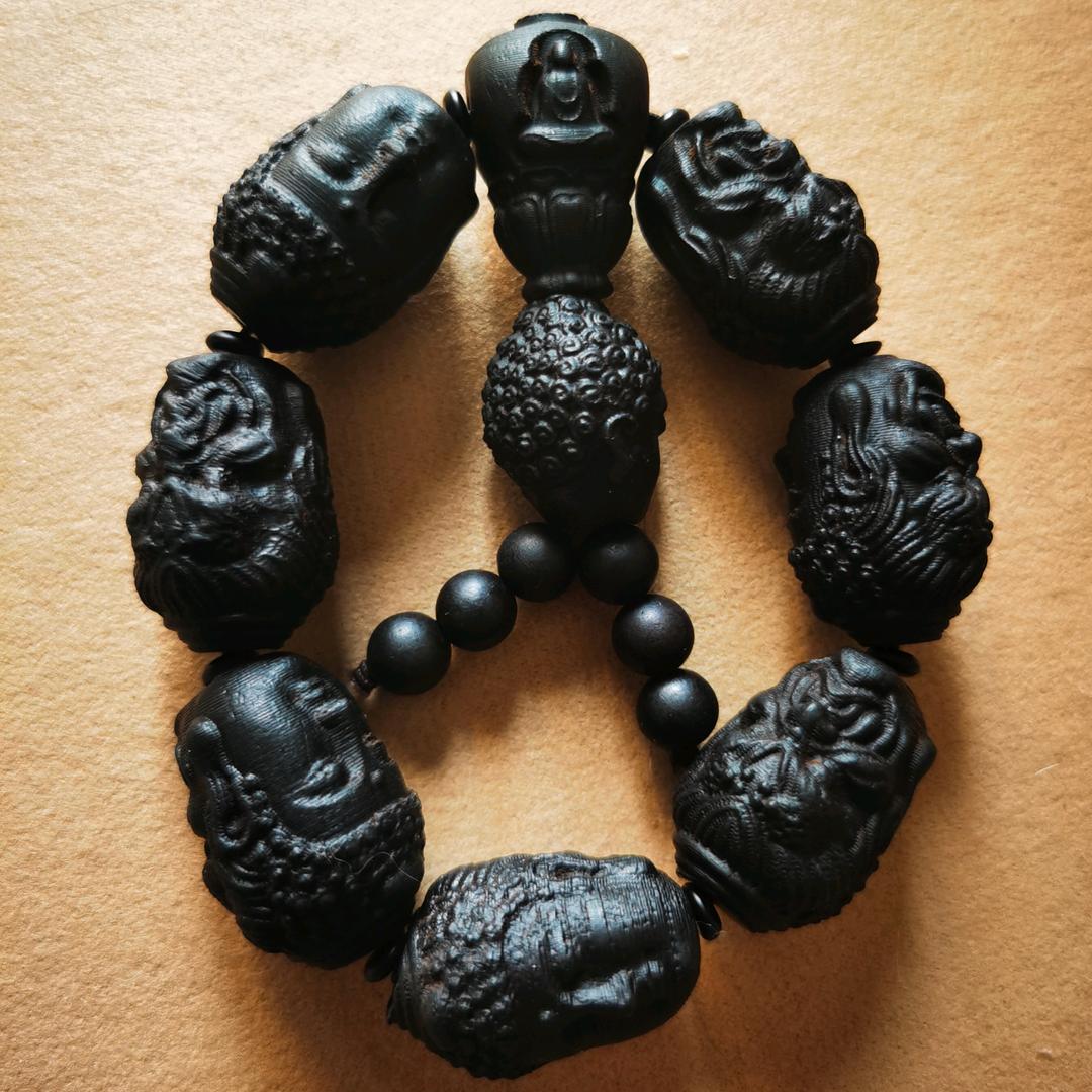 🎅《一面佛、一面魔》💀