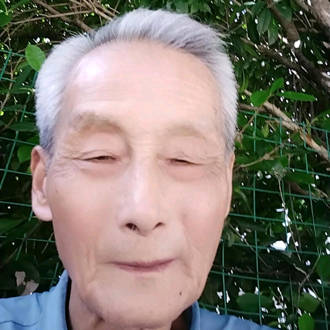 春暖花开。