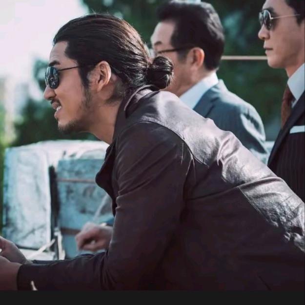 看不见影子的少年