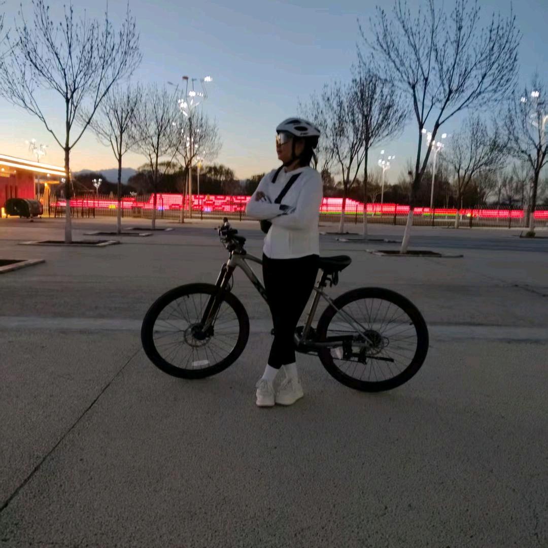 @X  🖤