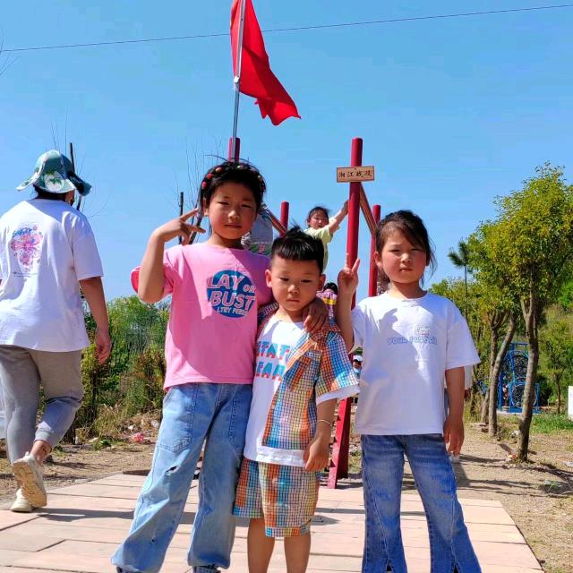 辛福一家人👨‍👩‍👧‍👧