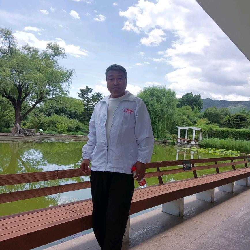 上官开基