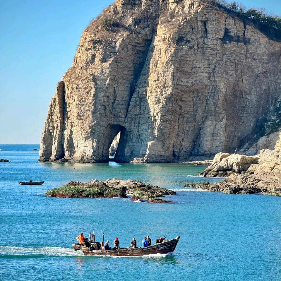 栏仁商贸 高高 店员