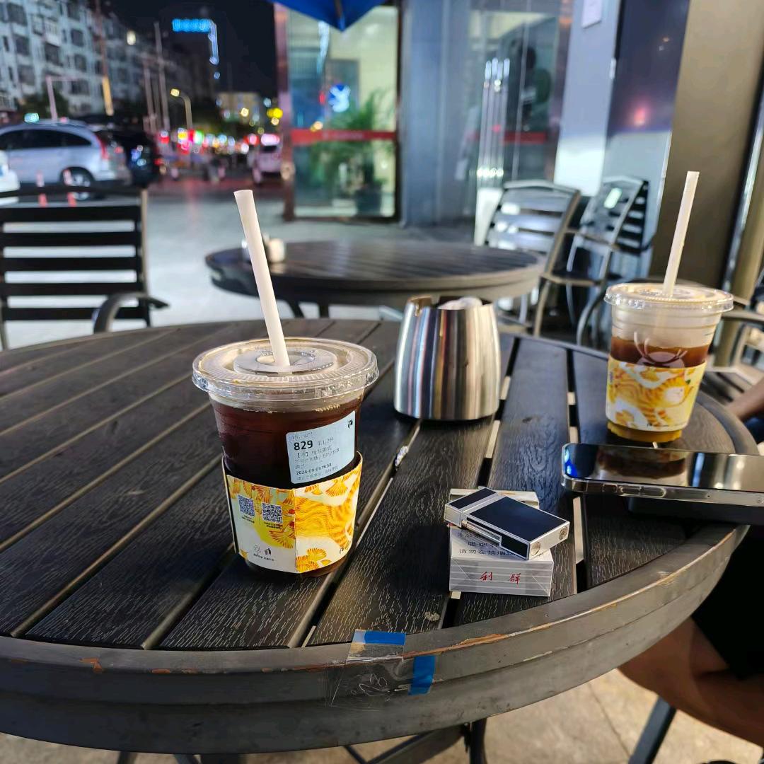 李拜天不上班