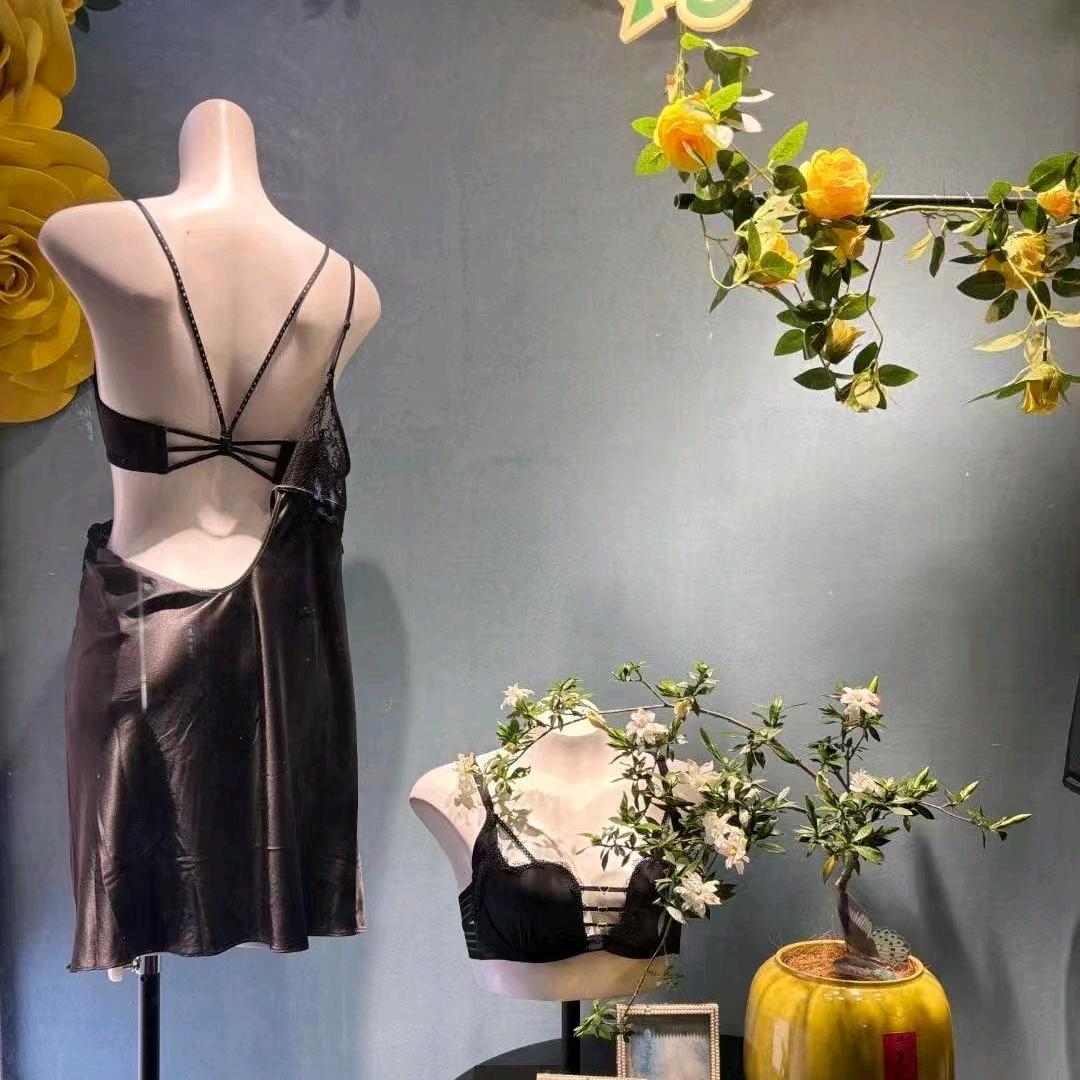 时尚优品内衣店