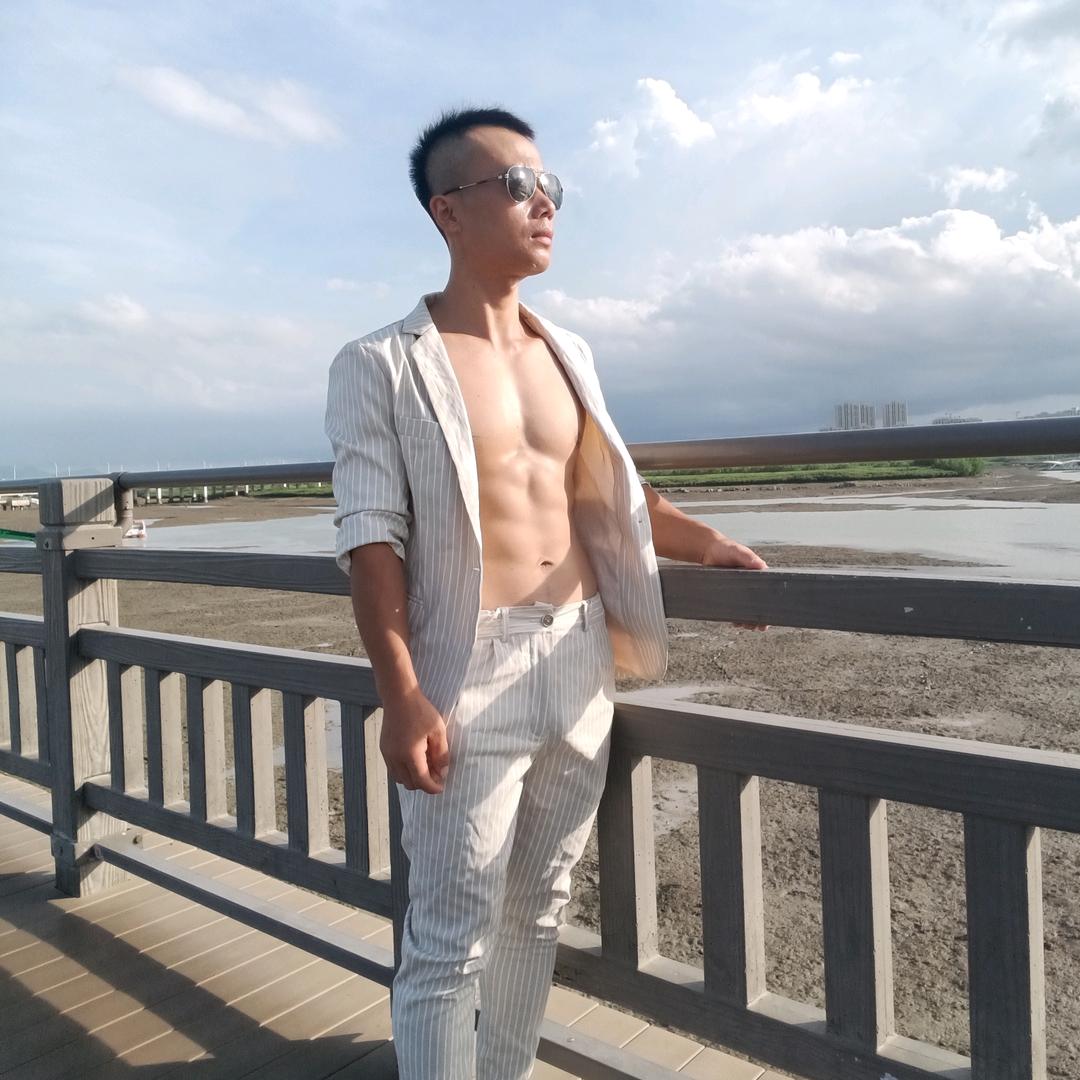 阿钟爱健身