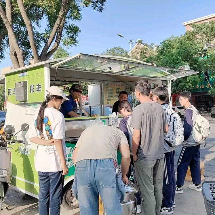 小伙伴鸡蛋灌饼