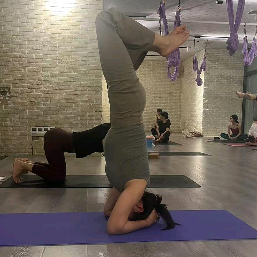 瑜伽 塑形普拉提