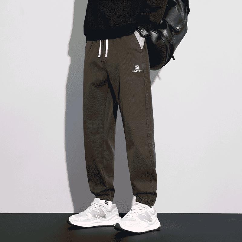 君陌威夏恩男装专卖店