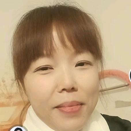 重生的我。一边求财，一边求爱