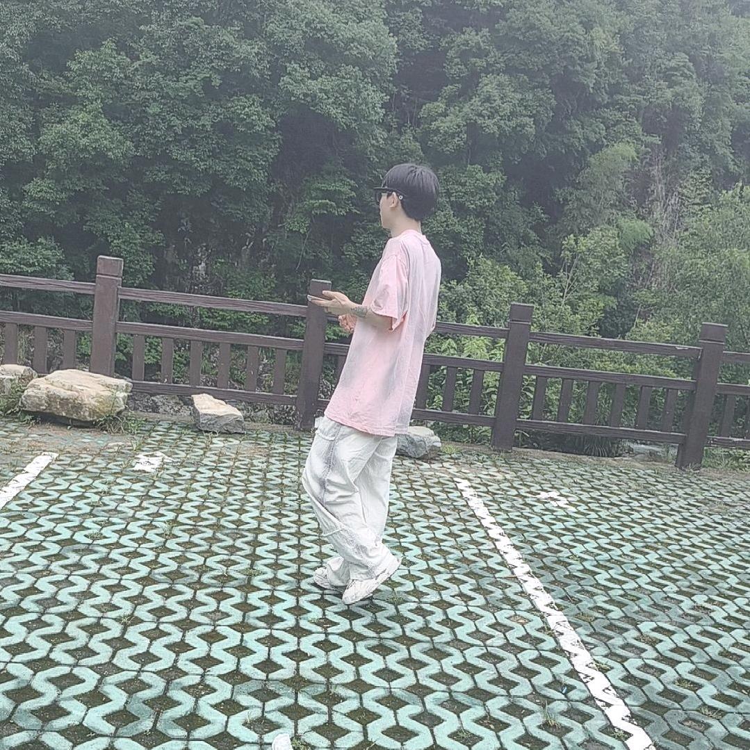 🥀韩梓轩🥀⛸️🎱