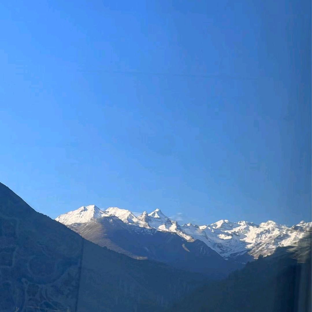 “”