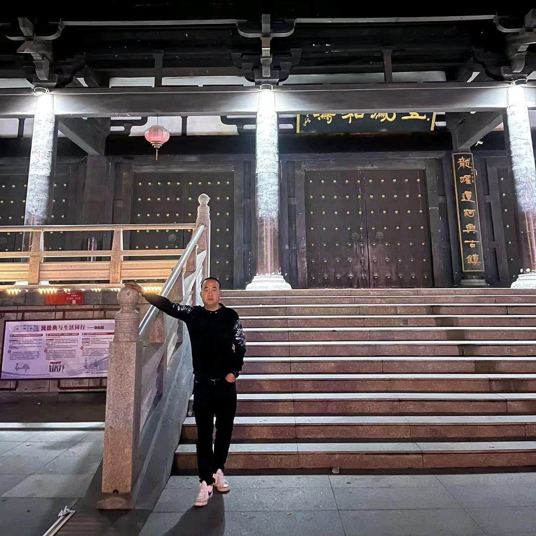 沉默后的淡定