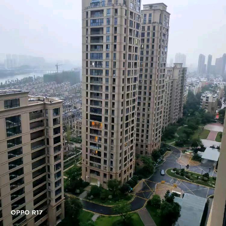 副驾驶直播4.2箱车跑全国