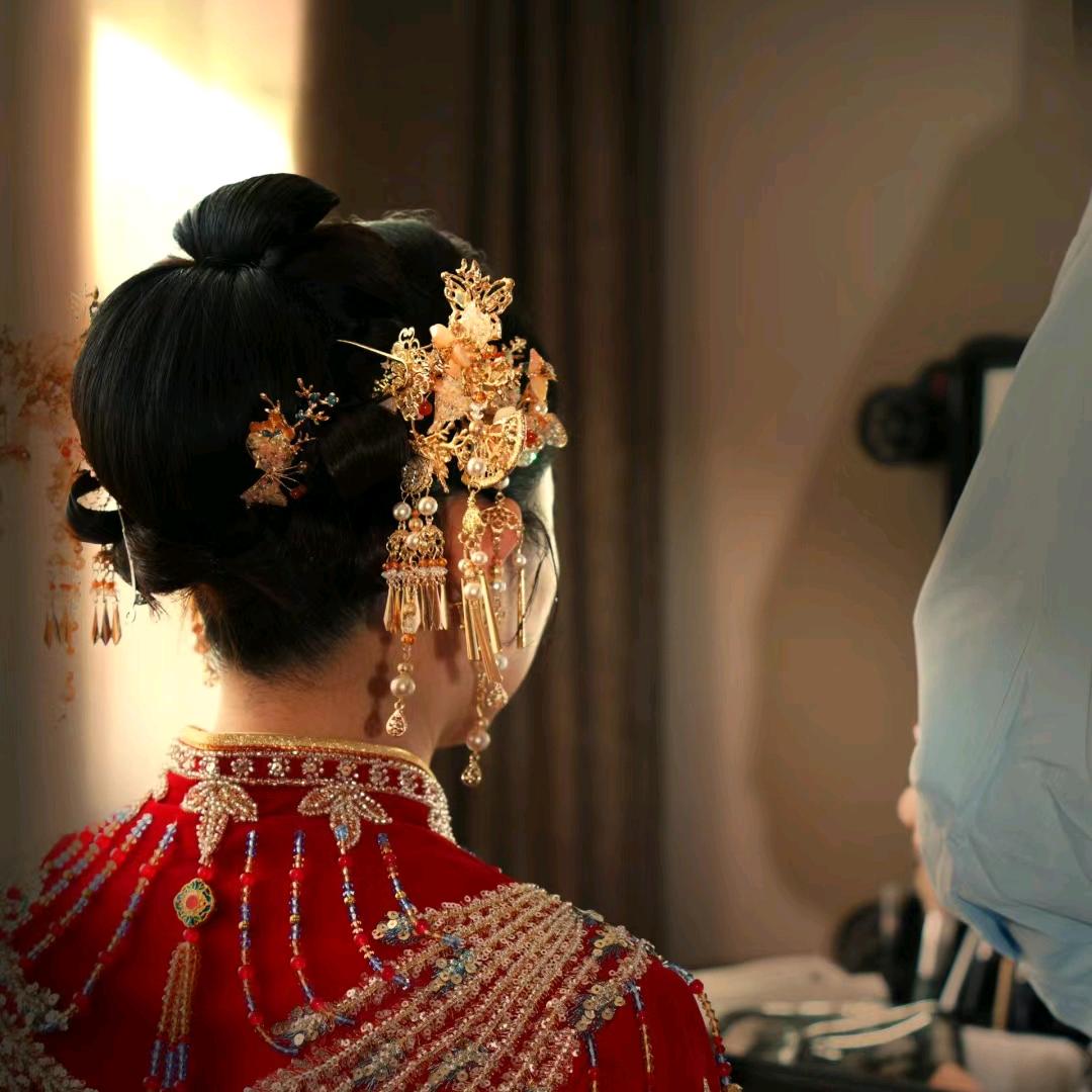 通山新娘跟妆师君君