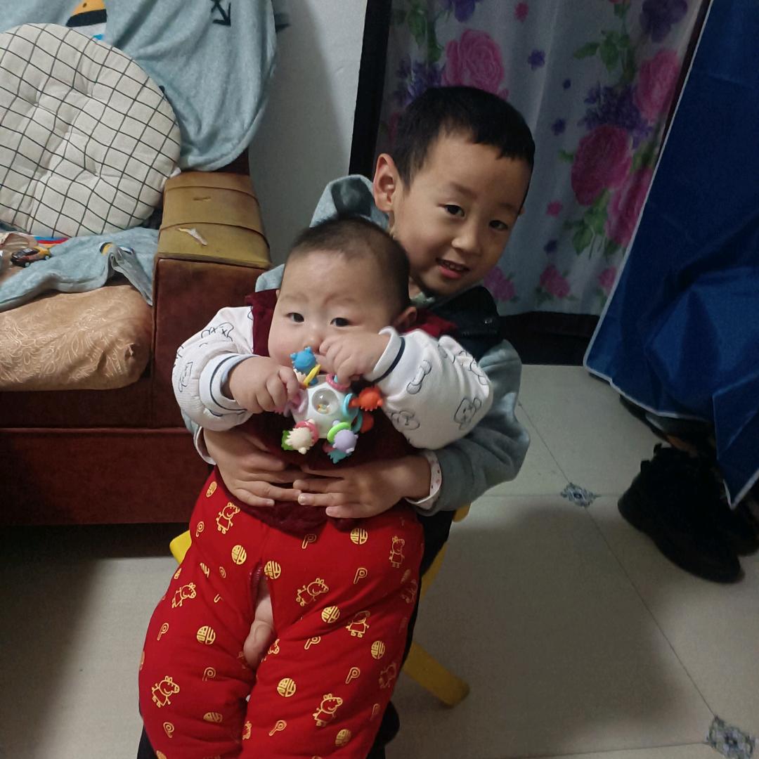 吐泡泡的三文鱼