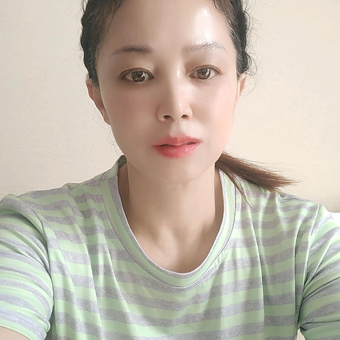 风中的百合