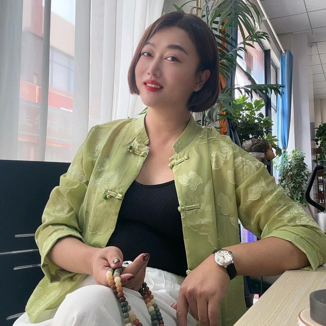 李佳盈