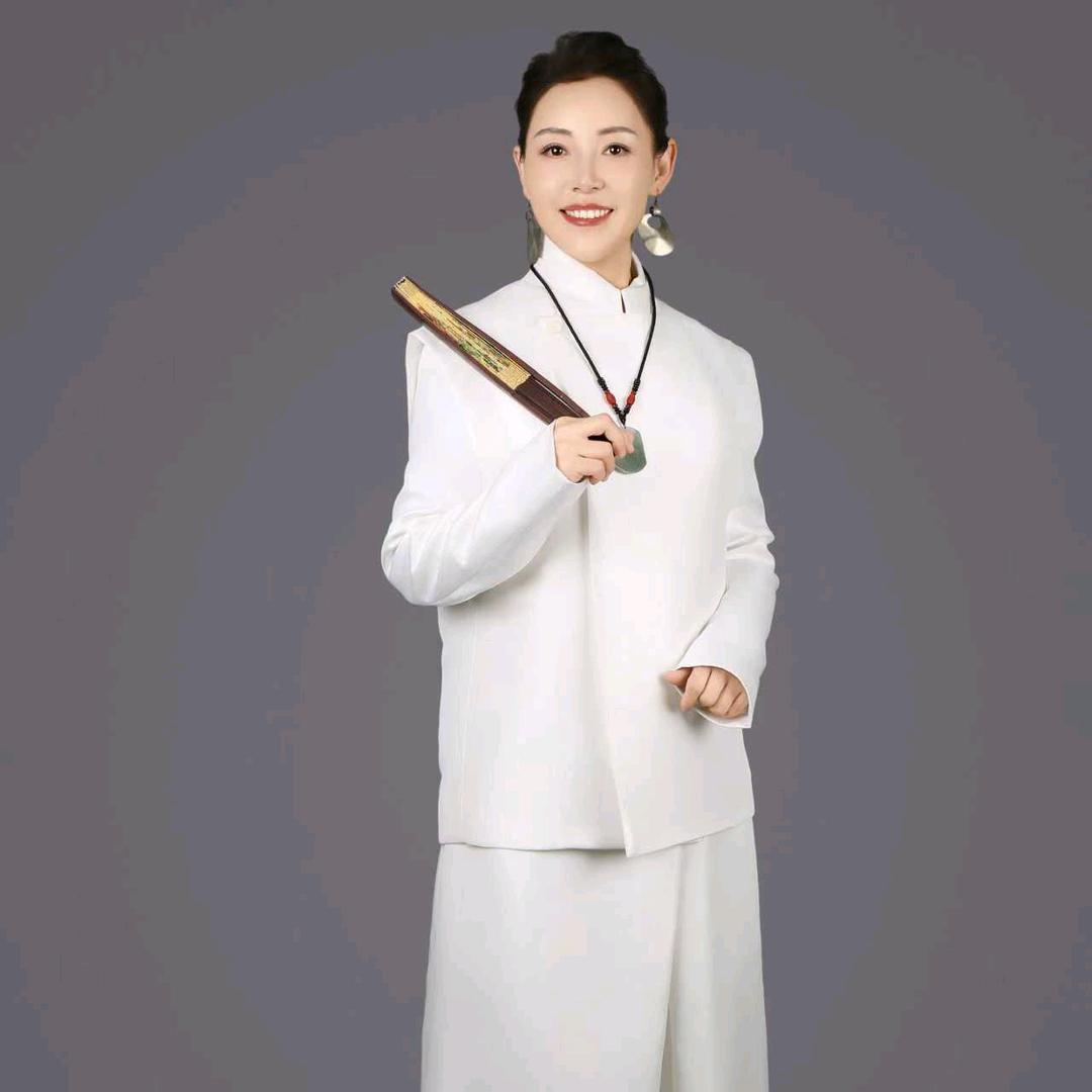 爱渡家庭教育-依冉