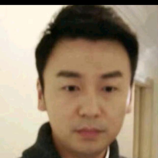 一朵风中摇曳的陈俊生