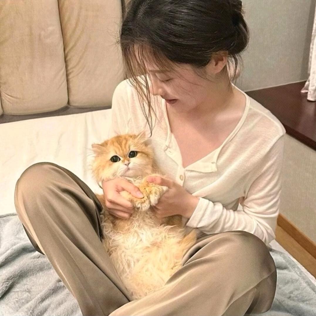 小盈.