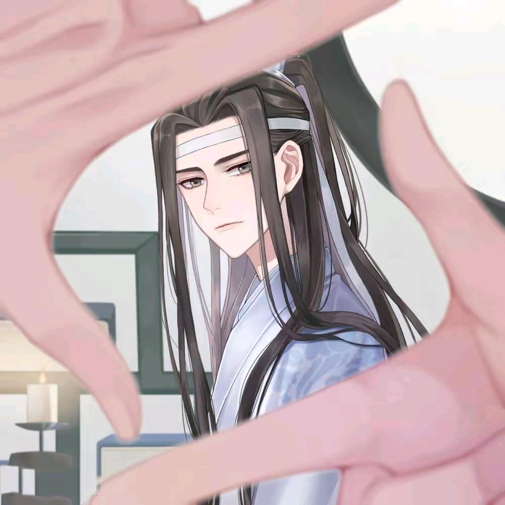 尔尔辞晚w