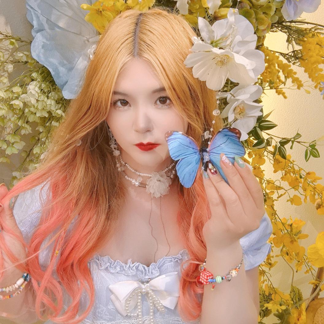 不苟言笑代高冷