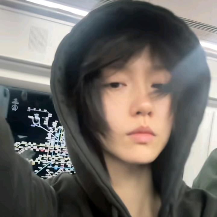 靈