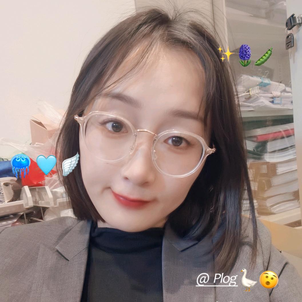 杨柠菀
