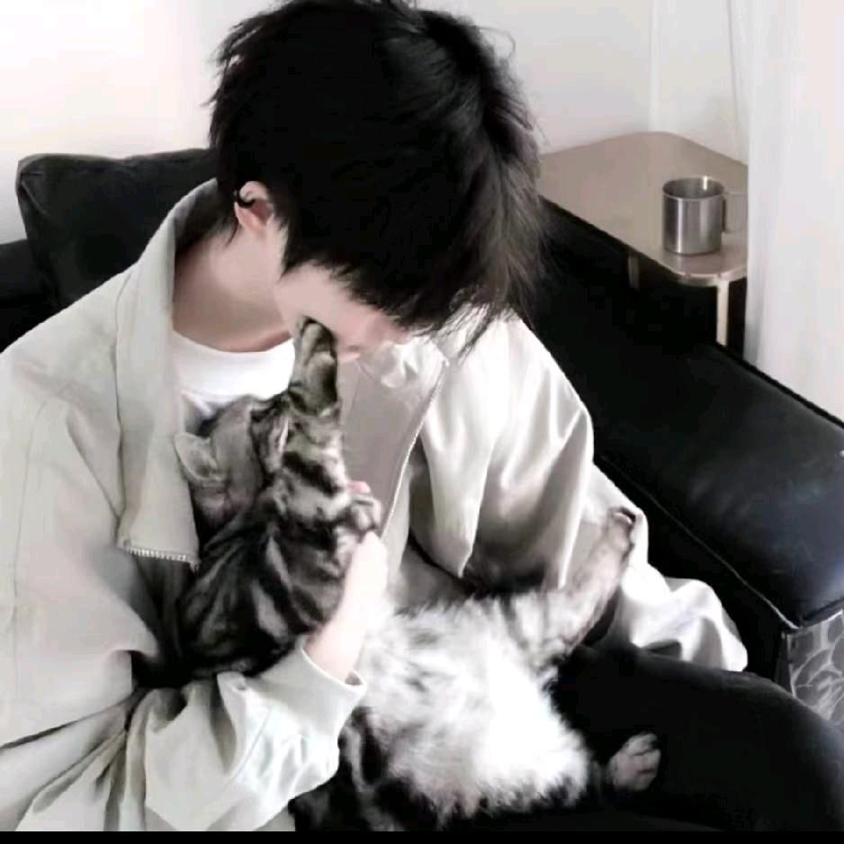 池鱼不吃鱼