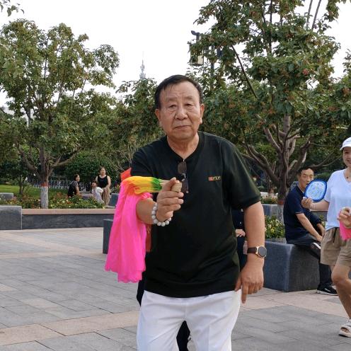 王大哥家的胖丫头