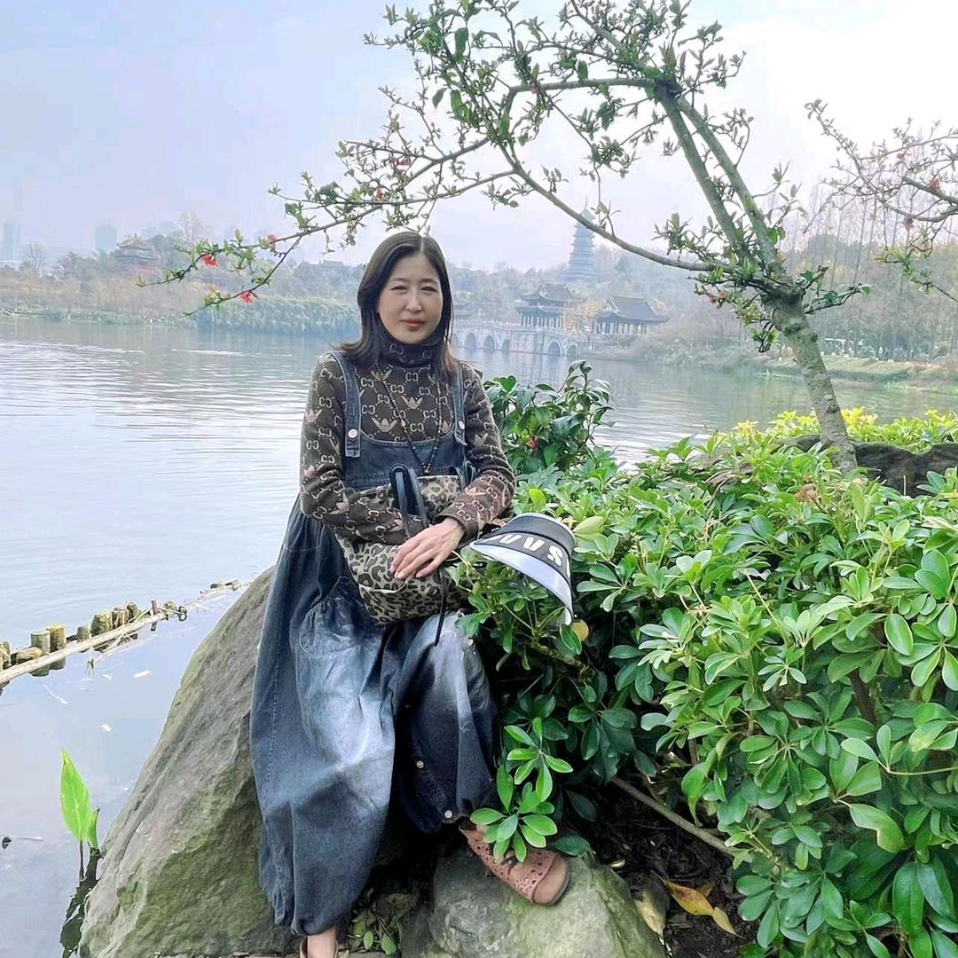 余生不多为自己………（弯弯县）