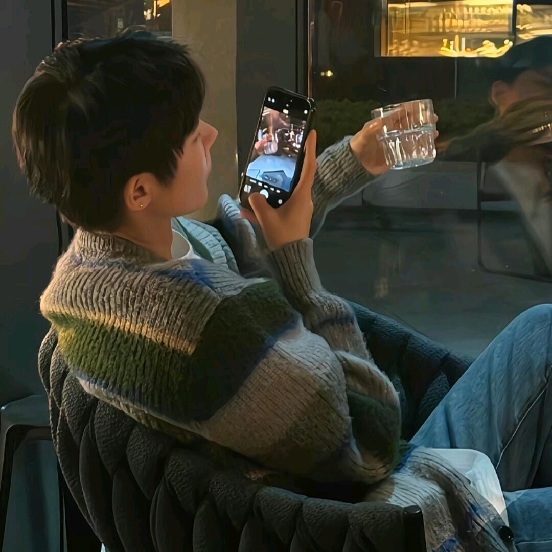 枯木逢春.