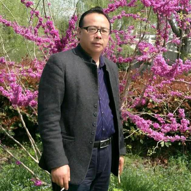 爱唱歌的臧先生🎤