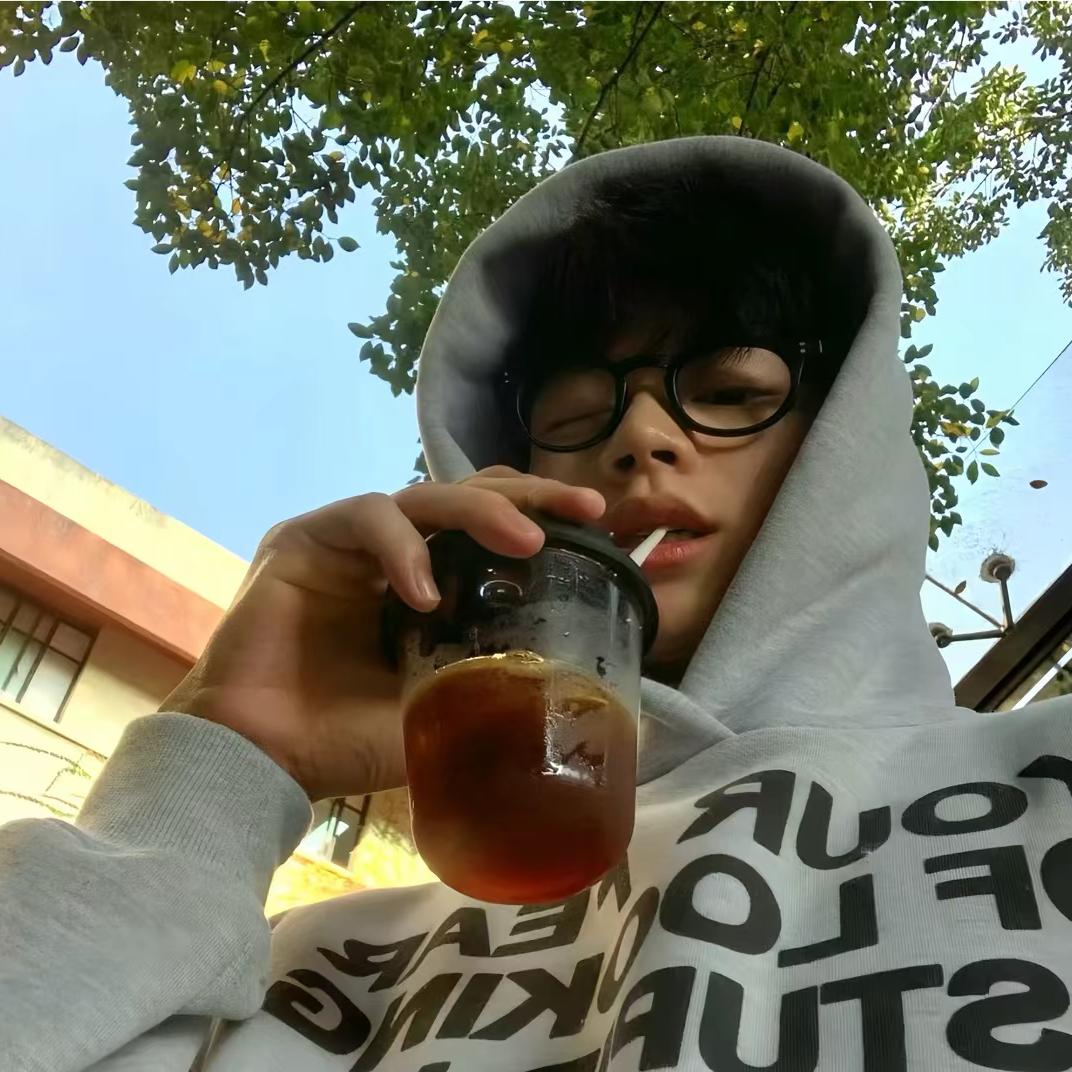 吃兔子的大狐狸🦊