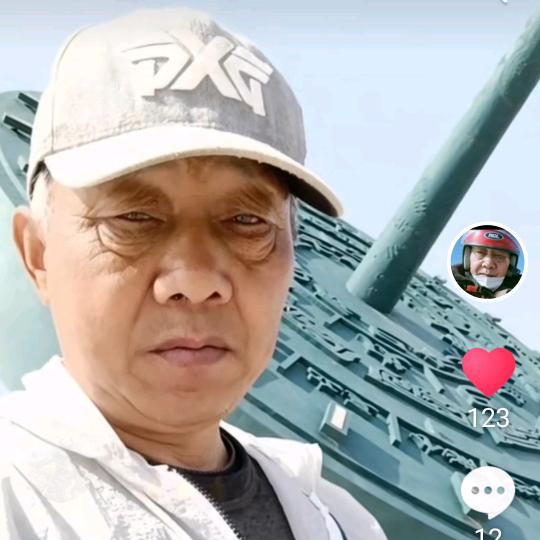 莫名