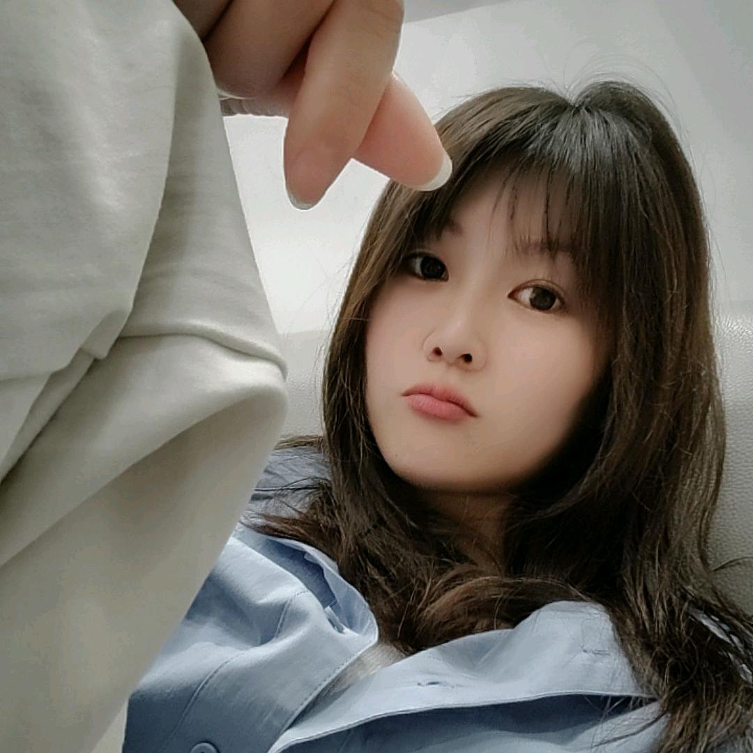 倩 倩  蔡😸