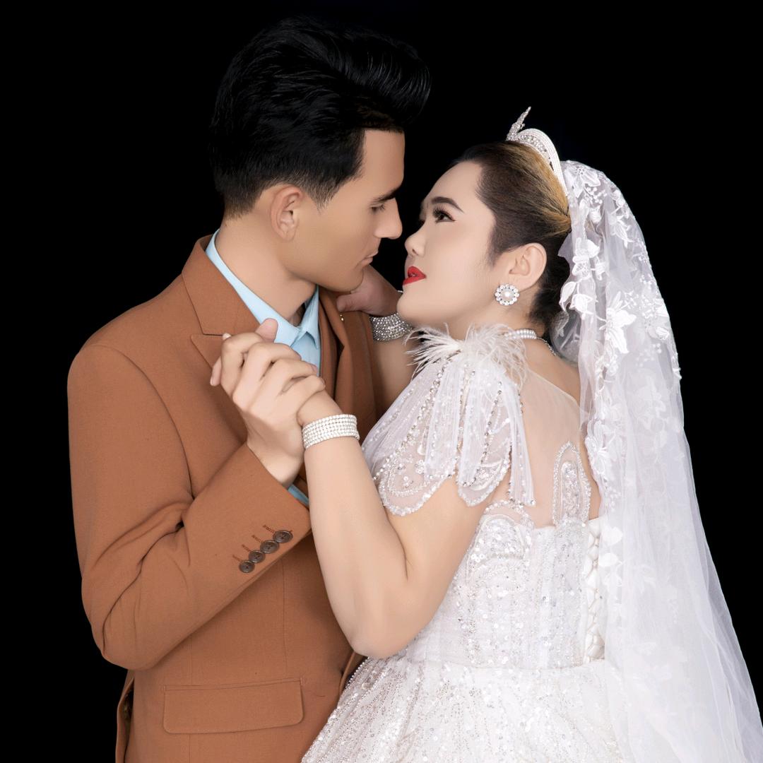 阿布都克热木的夫人 👩‍❤️‍👨