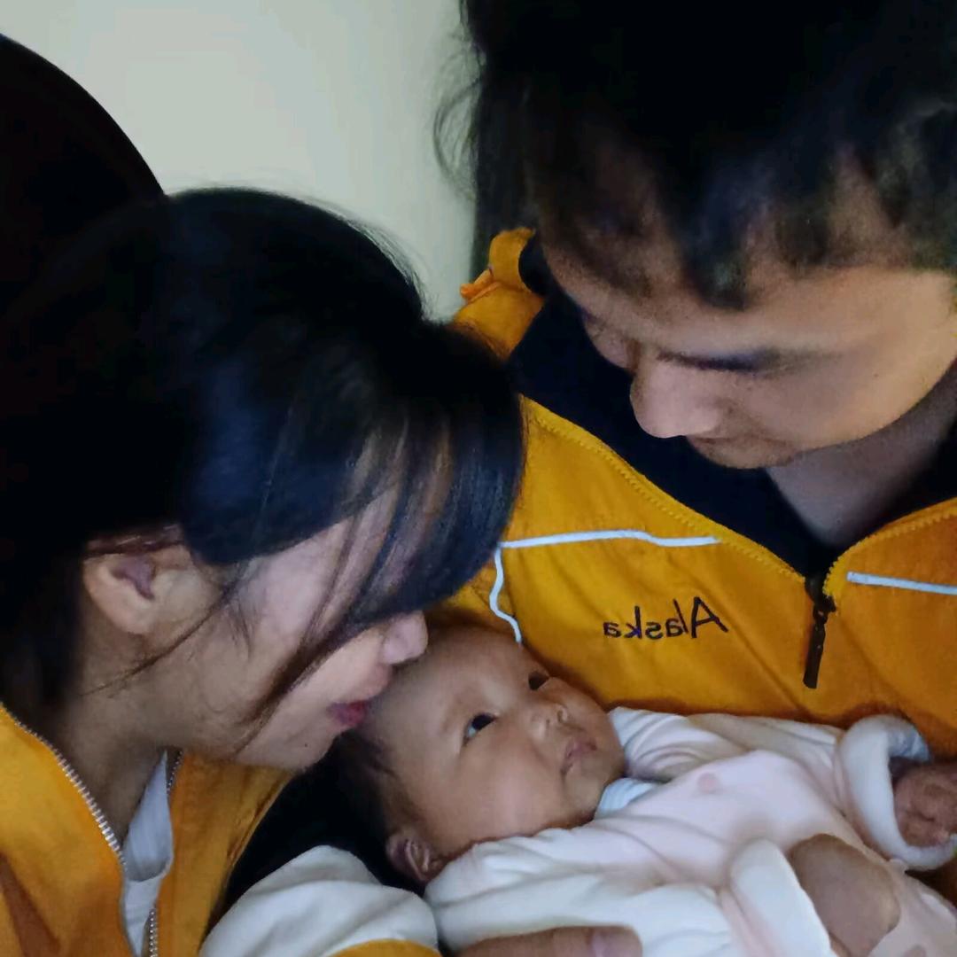 女的