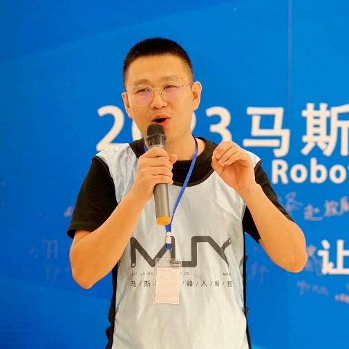 牡丹江少儿编程刘老师
