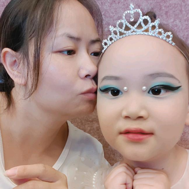 妍妍宝贝
