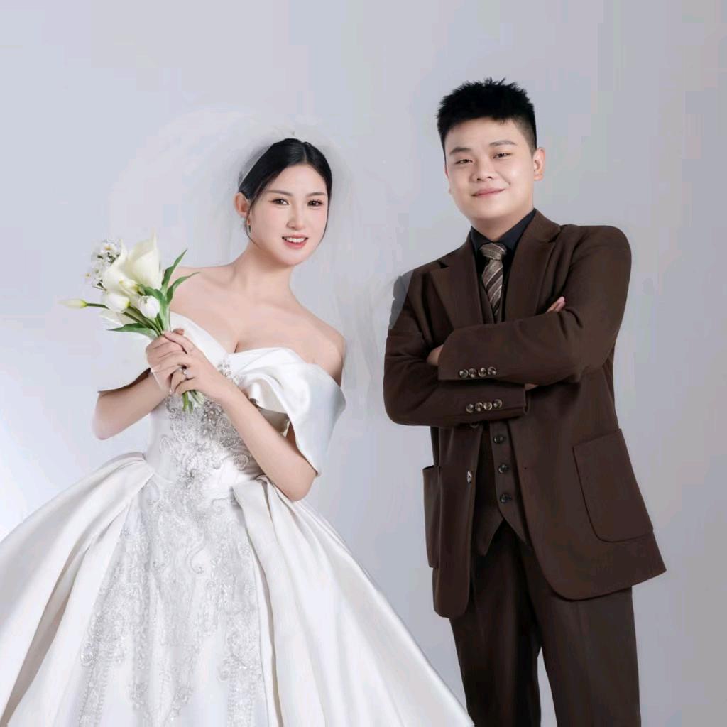 小姑娘（拒绝私聊）