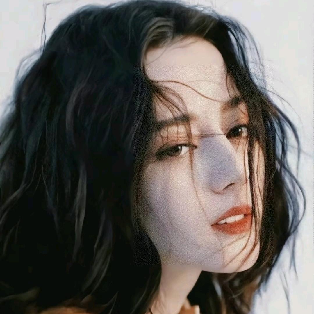 樂莹.