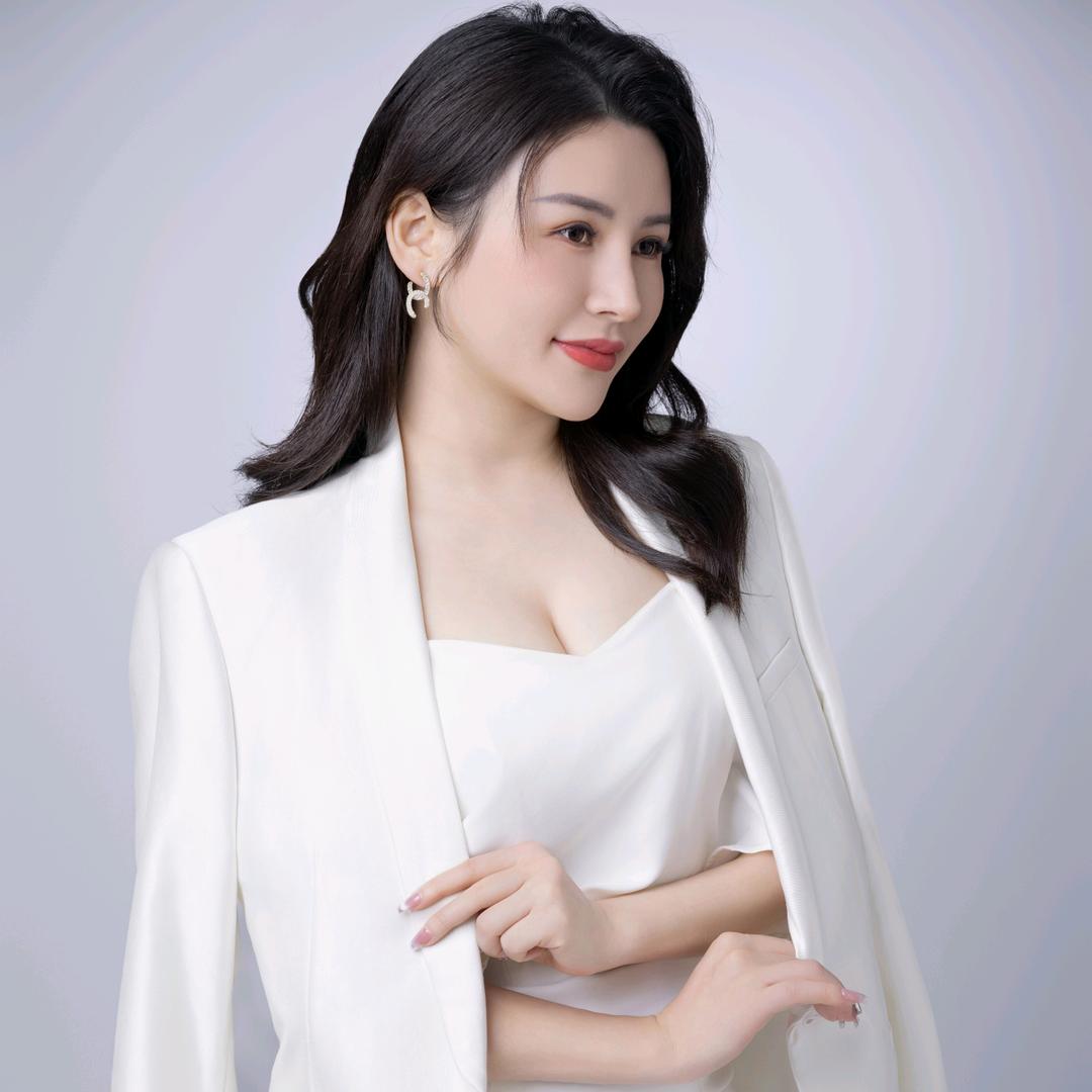 珈莉