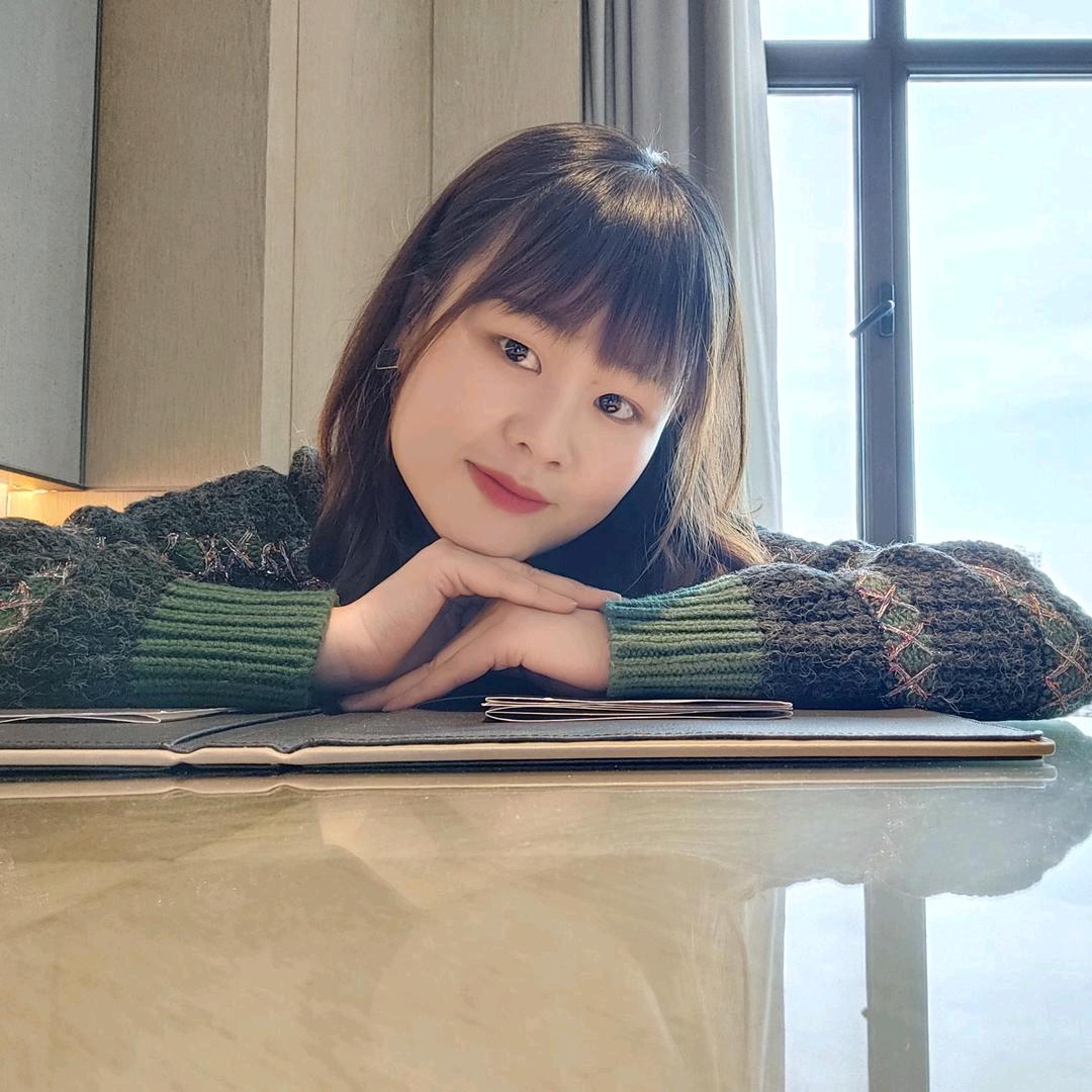 日里万机的小姐姐